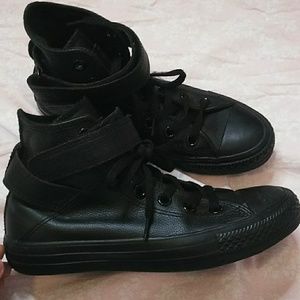 Converse high boot blacked women's size 5.5